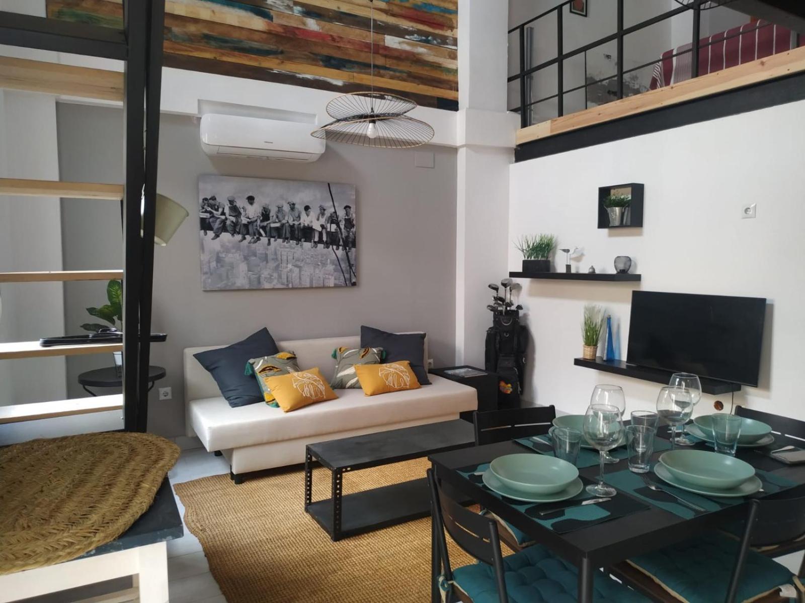 Centrico Apartamento Familiar Con Patio Privado لقنت المظهر الخارجي الصورة
